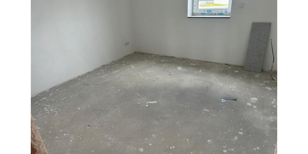 Etagenwohnung Eisenberg (Pfalz) - 4 Zimmer, 120 m&sup2;, 1.650&euro; | Angebot:25976000