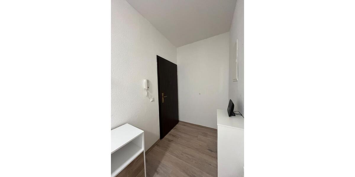 Etagenwohnung Neuhaus am Rennweg - 3 Zimmer, 78 m&sup2;, 890&euro; | Angebot:24727404