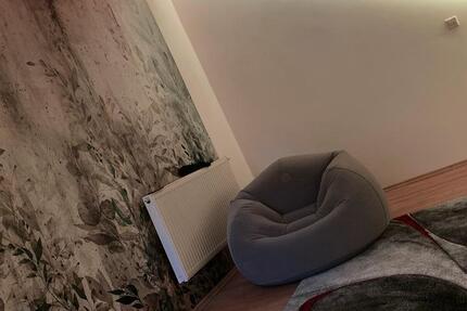 Zimmer in Rv Zentrum ( praktisch als 1 Zimmer Whg) zu vermieten zimmer