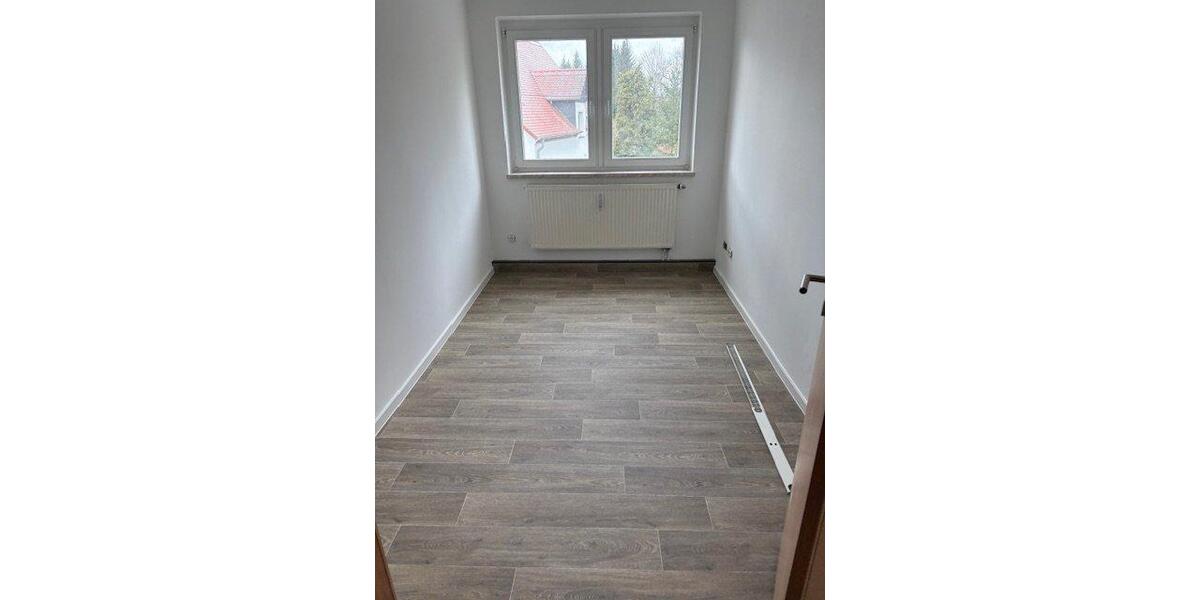 Etagenwohnung Haselbachtal - 4 Zimmer, 82 m&sup2;, 650&euro; | Angebot:26008276