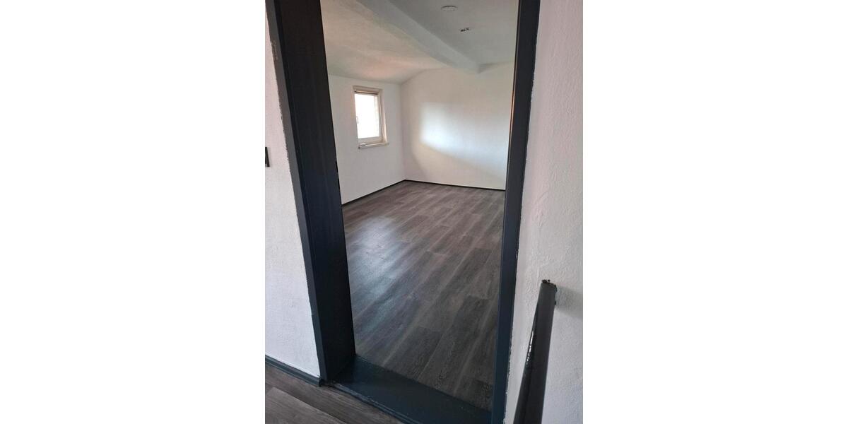 Bauernhaus, Landhaus Abenberg - 7 Zimmer, 200 m&sup2;, 1.200&euro; | Angebot:25872937