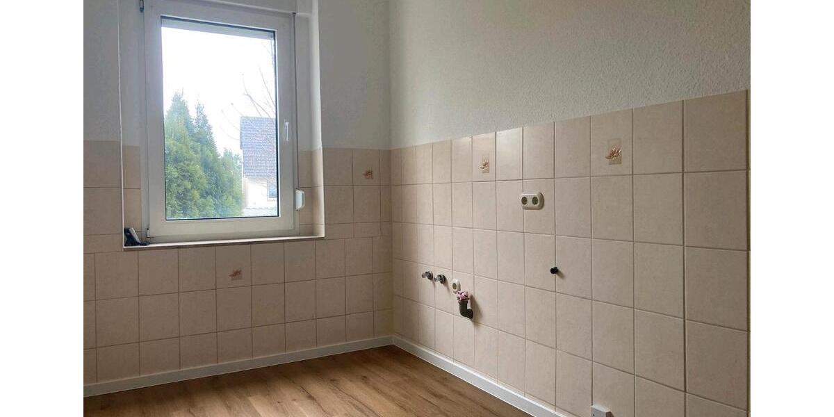 Erdgeschoßwohnung Sangerhausen - 3 Zimmer, 79 m&sup2;, 8&euro; | Angebot:24981149