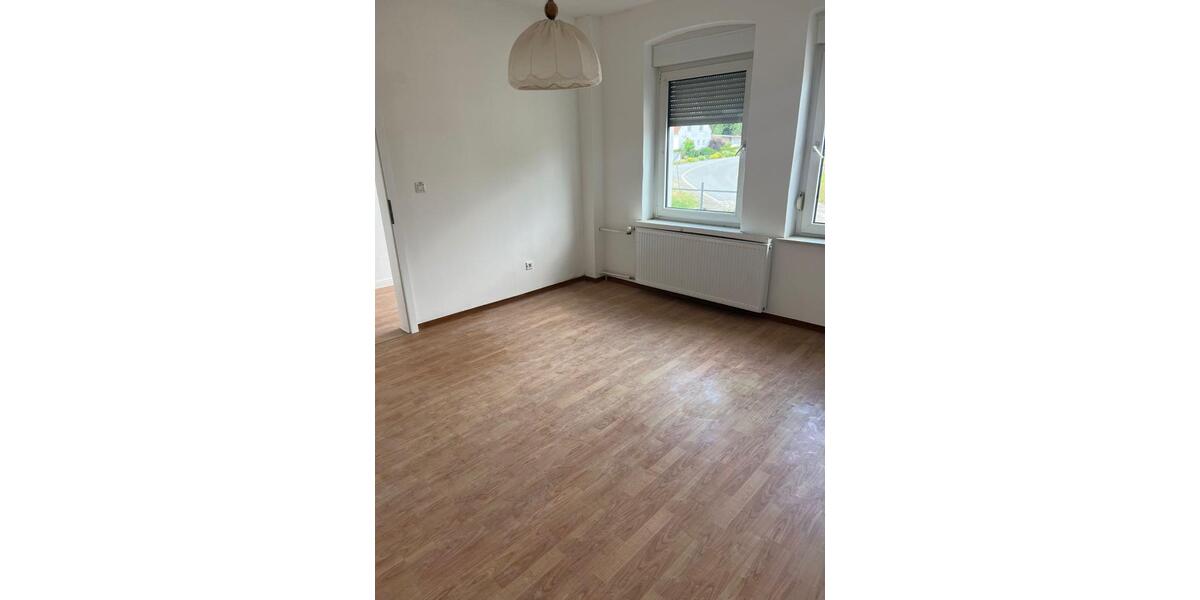 Etagenwohnung Lügde - 3 Zimmer, 83 m&sup2;, 650&euro; | Angebot:22254470