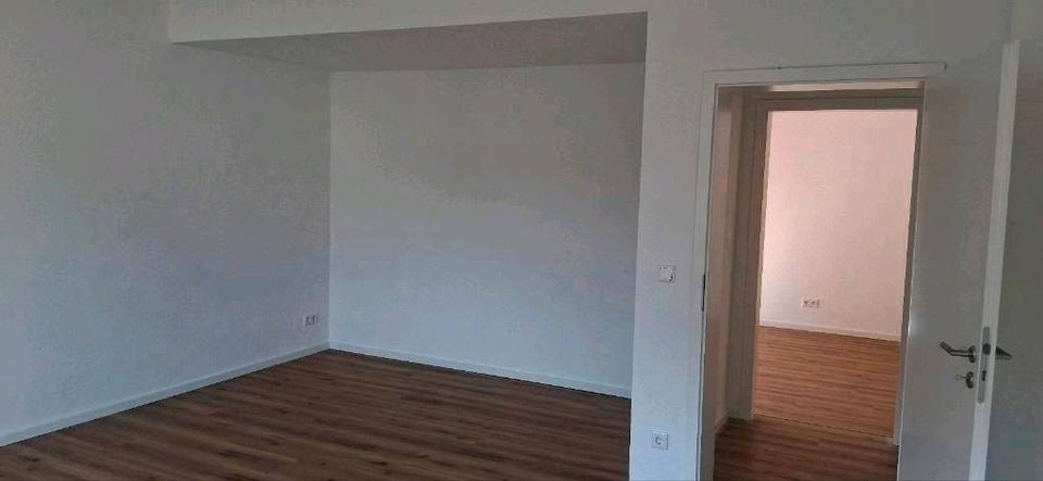 Etagenwohnung Wesel - 2 Zimmer, 86 m&sup2;, 1.100&euro; | Angebot:26322737