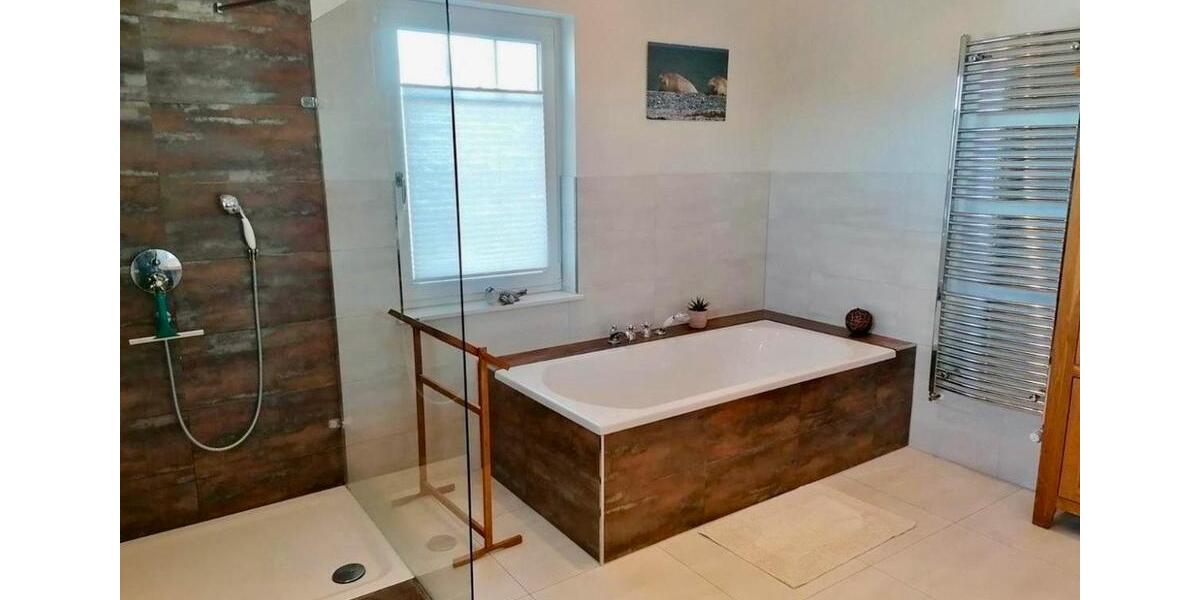 Einfamilienhaus Rastow - 6 Zimmer, 180 m&sup2;, 2.280&euro; | Angebot:25641665