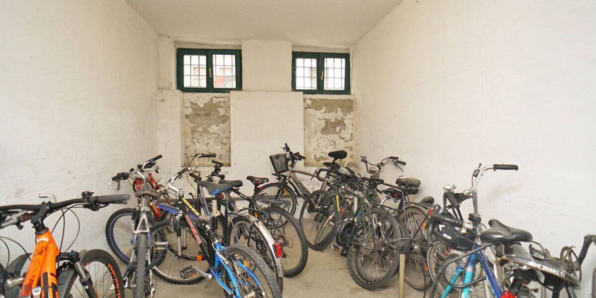 Etagenwohnung Dresden Friedrichstadt - 3 Zimmer, 75 m&sup2;, 774&euro; | Angebot:26189761