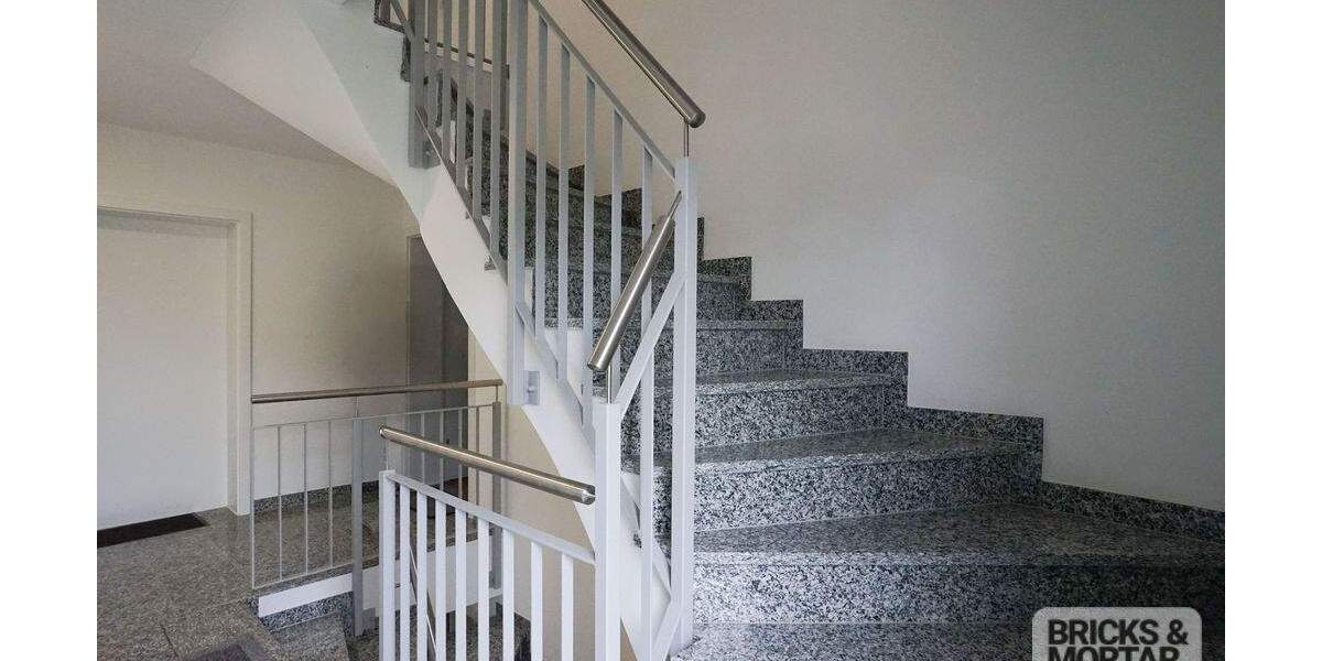 Etagenwohnung Deiningen - 4 Zimmer, 95 m&sup2;, 1.060&euro; | Angebot:25771646