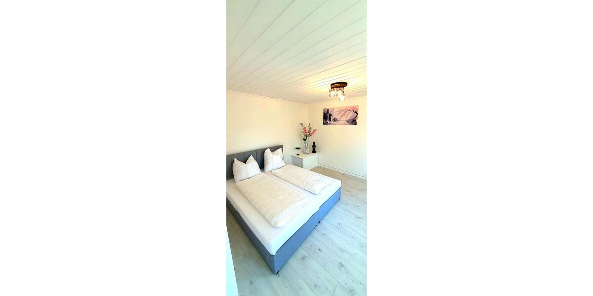 Wohnen auf Zeit Lübeck Innenstadt - 9 Zimmer, 200 m&sup2;, 16&euro; | Angebot:26578280