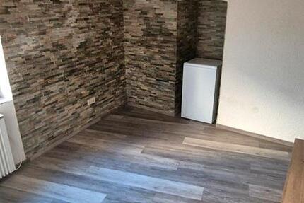 Ein Zimmer in einer 2er Wohngem. in Sulzbach Murr zu vermieten. 1 zimmer