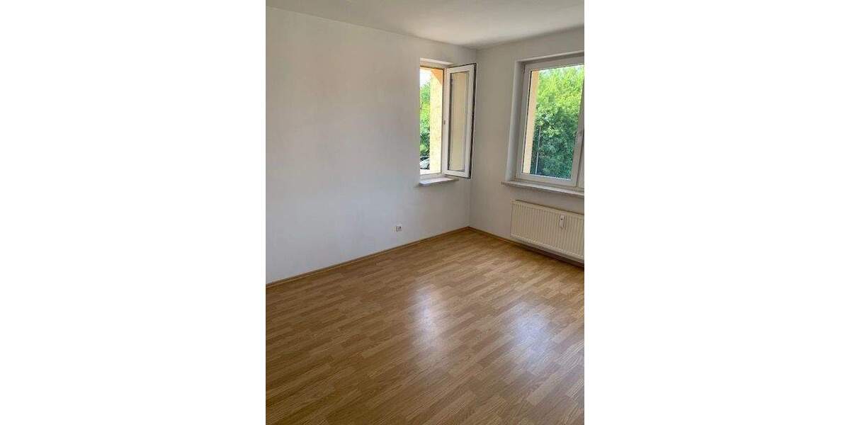Etagenwohnung Halle (Saale) Radewell-Osendorf - 2 Zimmer, 50 m&sup2;, 400&euro; | Angebot:26758870