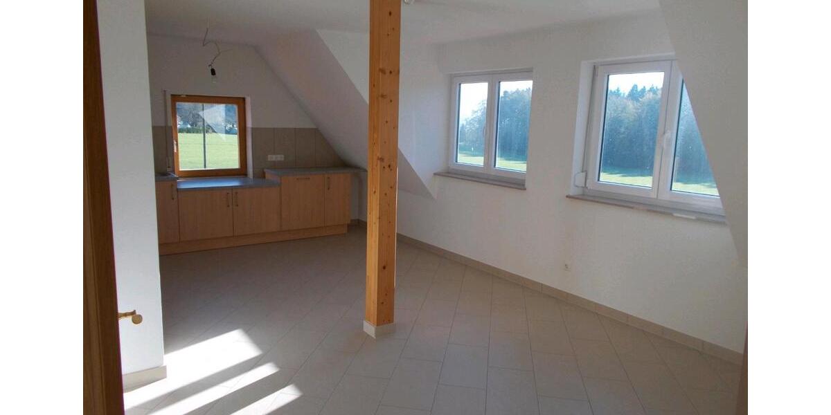 Dachgeschoßwohnung Bad Wurzach - 3 Zimmer, 75 m&sup2;, 700&euro; | Angebot:25852564