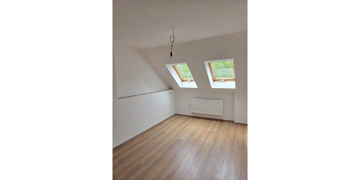 Etagenwohnung Waldheim Schönberg - 2 Zimmer, 51 m&sup2;, 285&euro; | Angebot:26584798