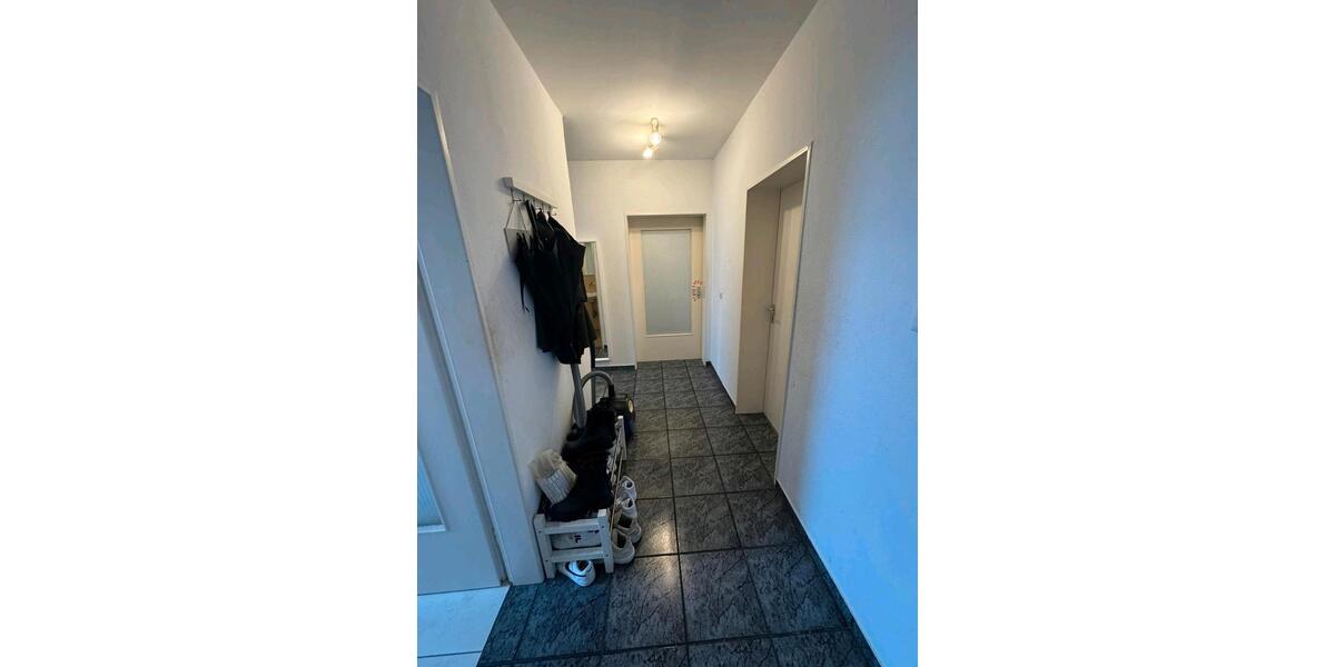 Etagenwohnung Singen (Hohentwiel) - 1 Zimmer, 16 m&sup2;, 400&euro; | Angebot:26041278