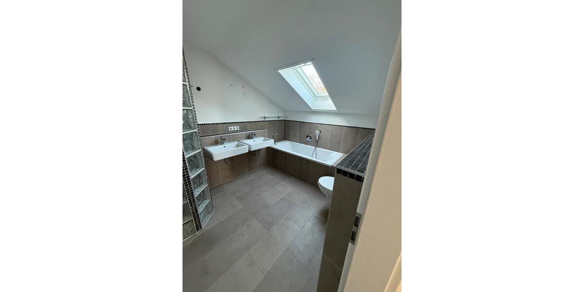 Etagenwohnung Manching - 3 Zimmer, 132 m&sup2;, 1.350&euro; | Angebot:26222532