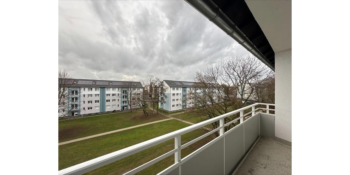 Großzügig geschnittene 3-Zimmer-Wohnung mit Balkon! 3 zimmer