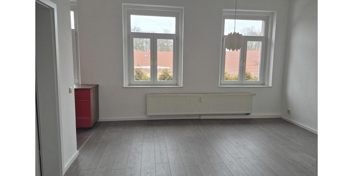 Etagenwohnung Arnsdorf - 1 Zimmer, 32 m&sup2;, 260&euro; | Angebot:25989860