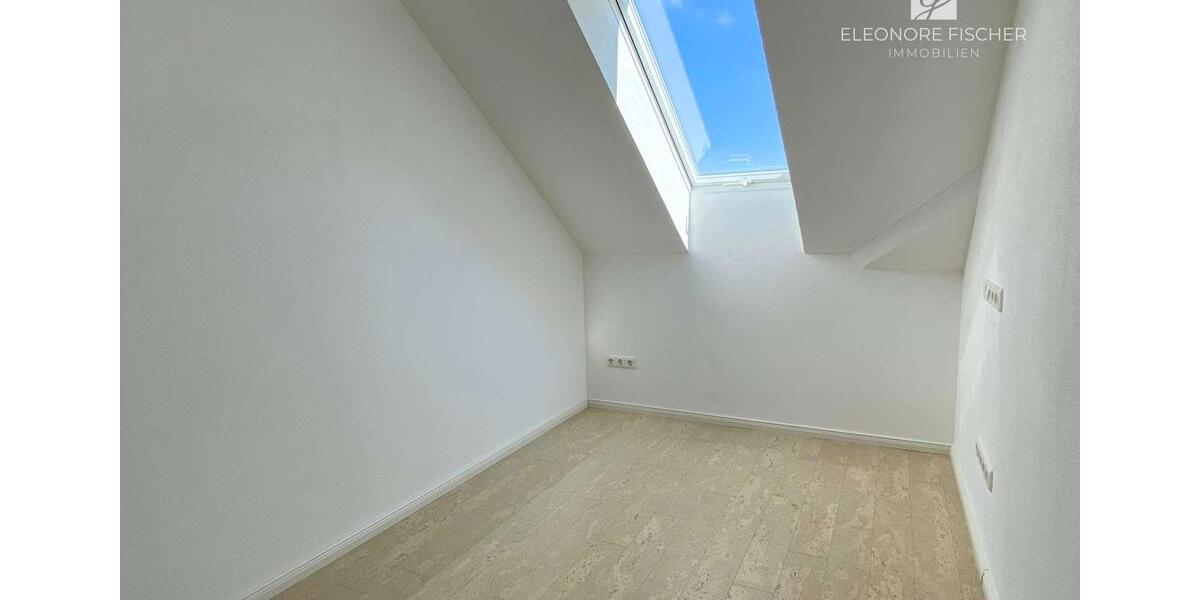 Dachgeschoßwohnung Fünfstetten - 5.5 Zimmer, 186 m&sup2;, 1.250&euro; | Angebot:22354812