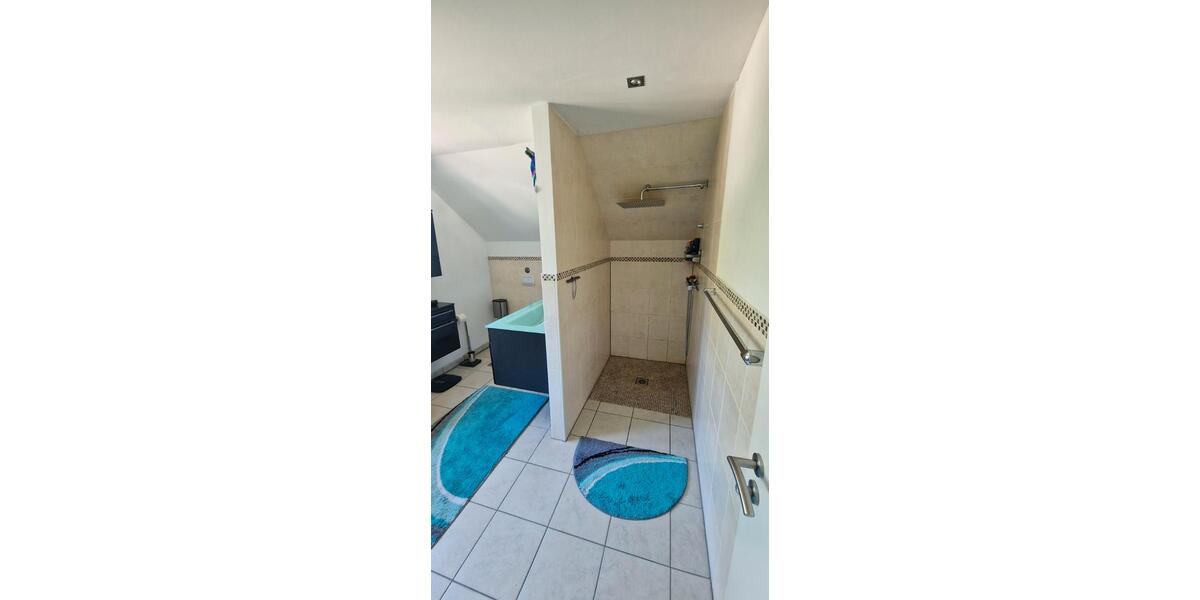 Etagenwohnung Gummersbach Berstig Süd - 2 Zimmer, 90 m&sup2;, 590&euro; | Angebot:26615573