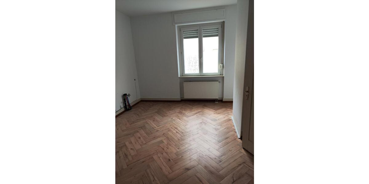 Erdgeschoßwohnung Singen (Hohentwiel) - 2.5 Zimmer, 76 m&sup2;, 1.150&euro; | Angebot:26529028