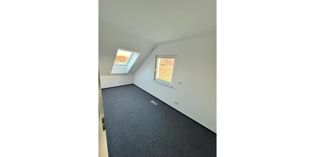 Reihenhaus Sinsheim - 6 Zimmer, 155 m&sup2;, 1.850&euro; | Angebot:24811528