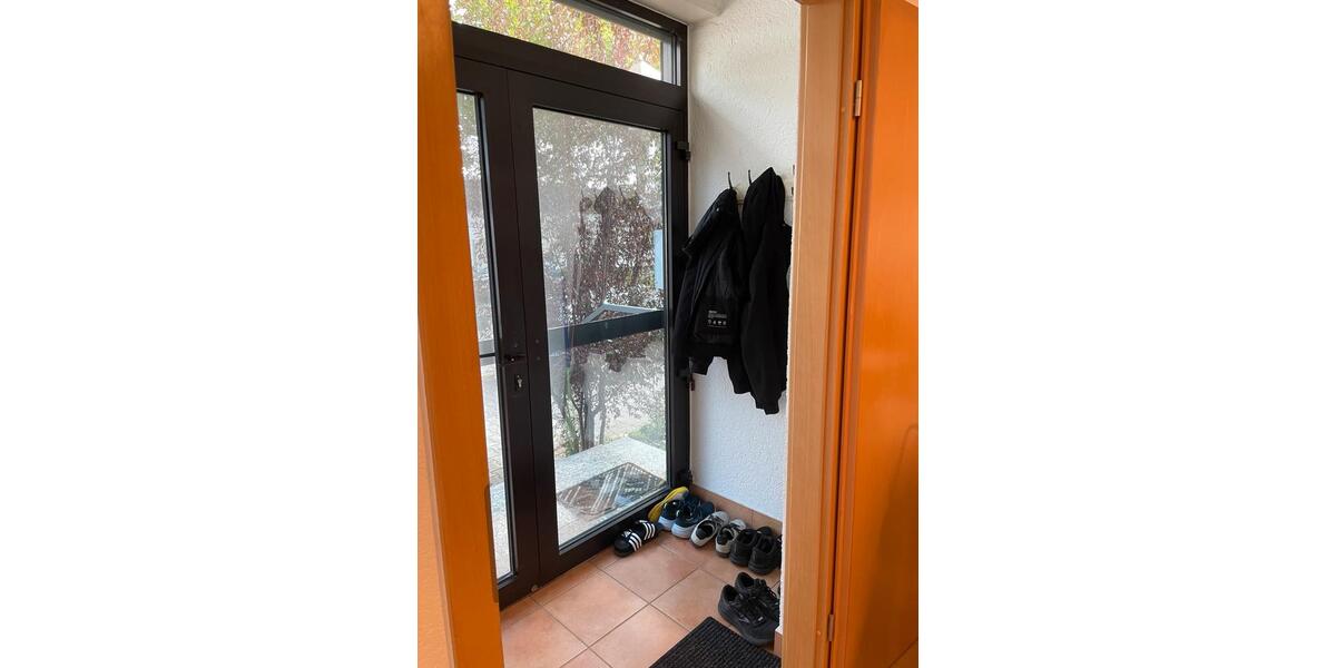 Wohnen auf Zeit Edingen-Neckarhausen Neu-Edingen - 1 Zimmer, 25 m&sup2;, 590&euro; | Angebot:26257806
