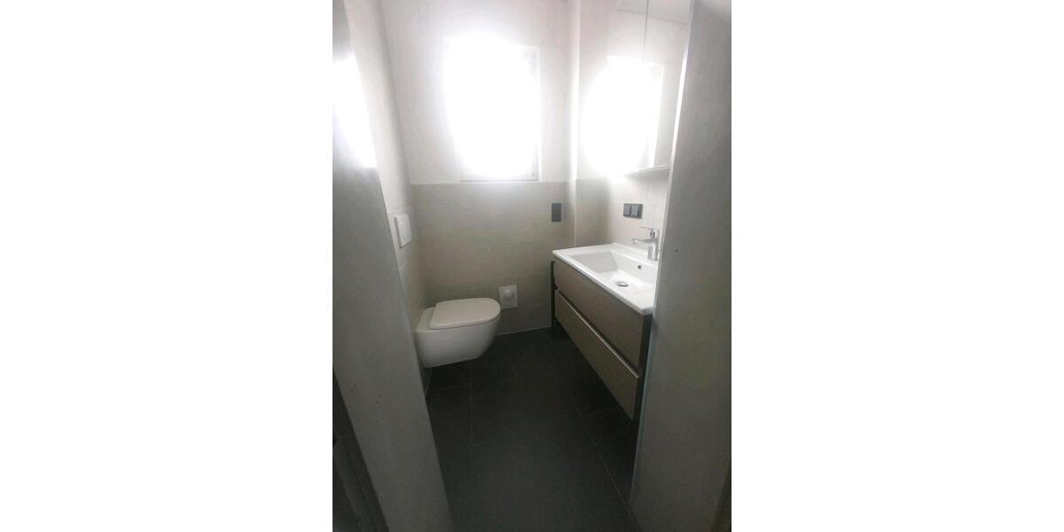 Doppelhaushälfte Elsenfeld - 3 Zimmer, 80 m&sup2;, 900&euro; | Angebot:26007661