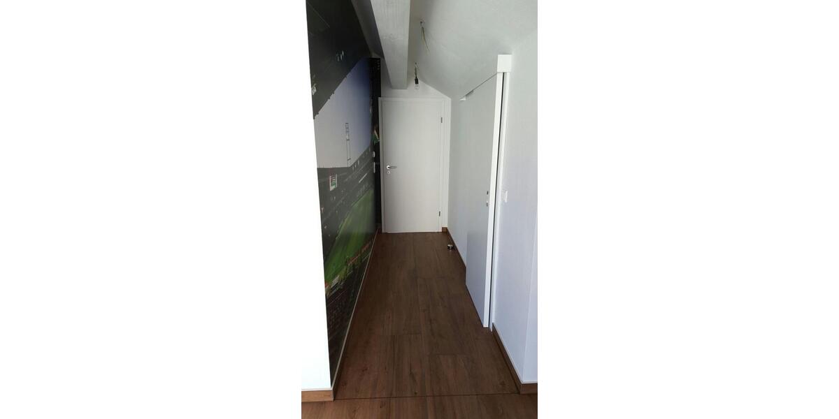 Dachgeschoßwohnung Hambergen - 4 Zimmer, 95 m&sup2;, 980&euro; | Angebot:24876698