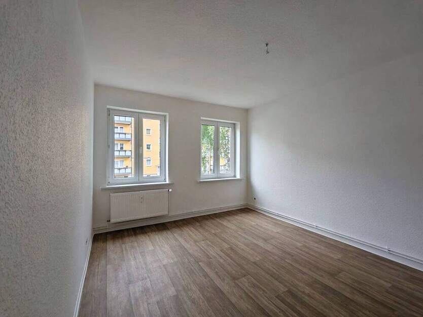 SPAREN SIE ZWEI WARMMIETEN
