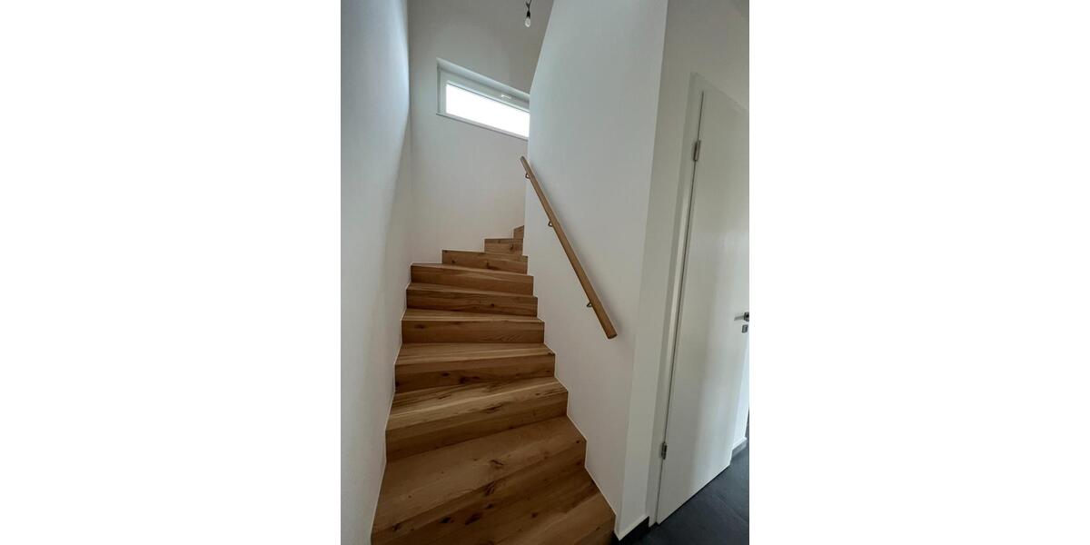 Einfamilienhaus Haselbachtal - 5 Zimmer, 135 m&sup2;, 2.100&euro; | Angebot:23698201