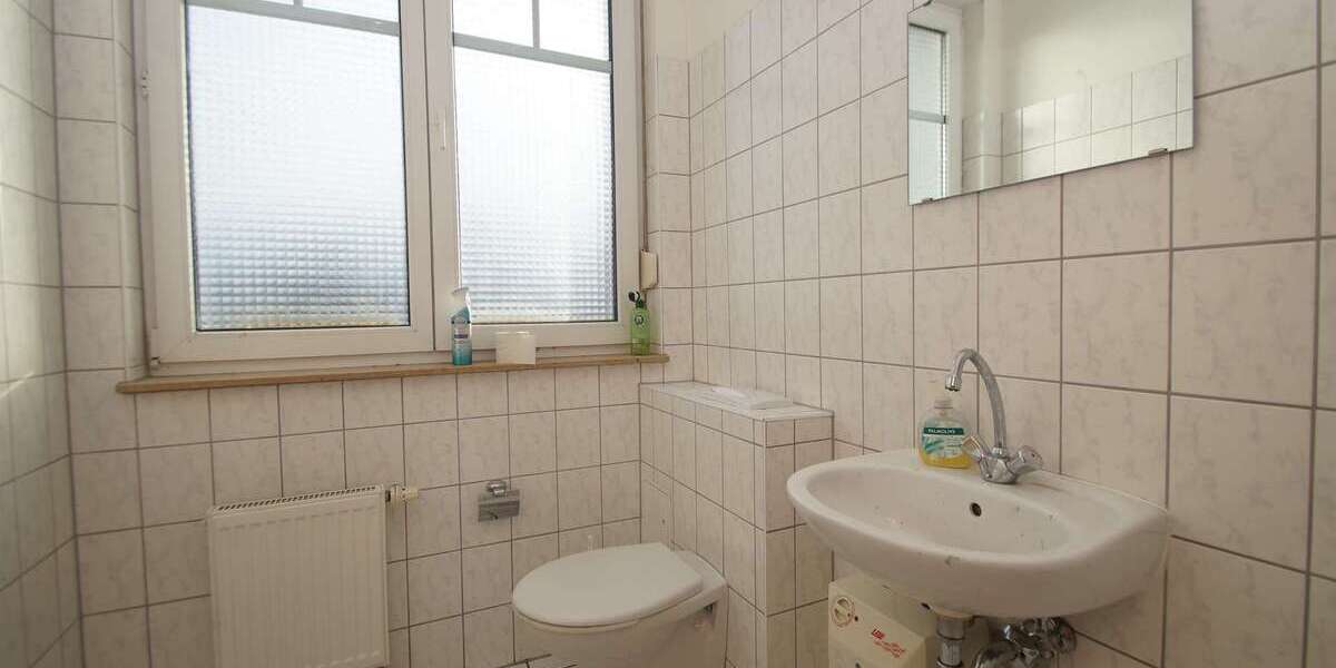 Hochfrequentierte 150m²-Gewerbefläche in Dessau-Roßlau: Ideal für Apotheke oder Fachhandel! zimmer