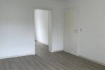 NEU*NEU*NEU!! Frisch RENOVIERTE 2-Zimmer-Wohnung mit neuem Tageslichtbad und Balkon