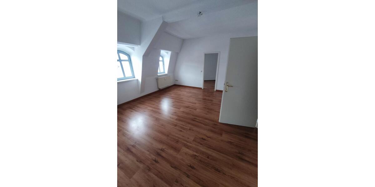 Etagenwohnung Wermsdorf - 3 Zimmer, 83 m&sup2;, 550&euro; | Angebot:26058020