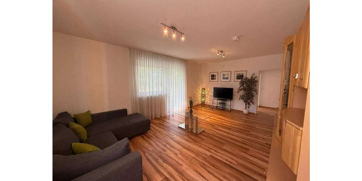 Etagenwohnung Ramstein - 4 Zimmer, 110 m&sup2;, 1.300&euro; | Angebot:23886487