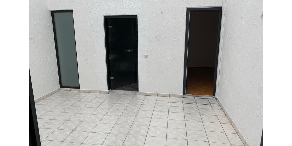 Etagenwohnung Marxheim - 3 Zimmer, 103 m&sup2;, 1.450&euro; | Angebot:25933622