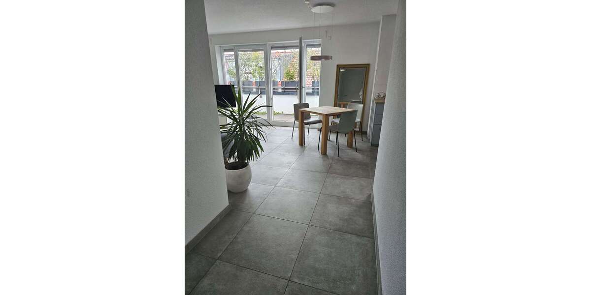 Etagenwohnung Sinsheim - 2 Zimmer, 65 m&sup2;, 820&euro; | Angebot:27429380