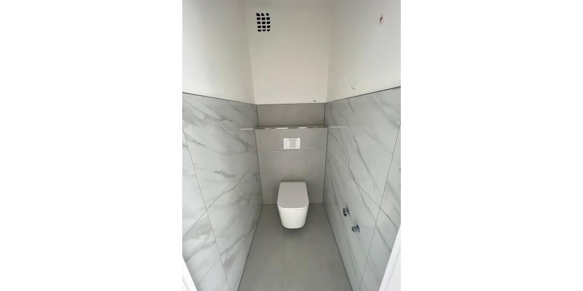 4 ZKB Wohnung mit Gäste-WC und Balkon 4 zimmer