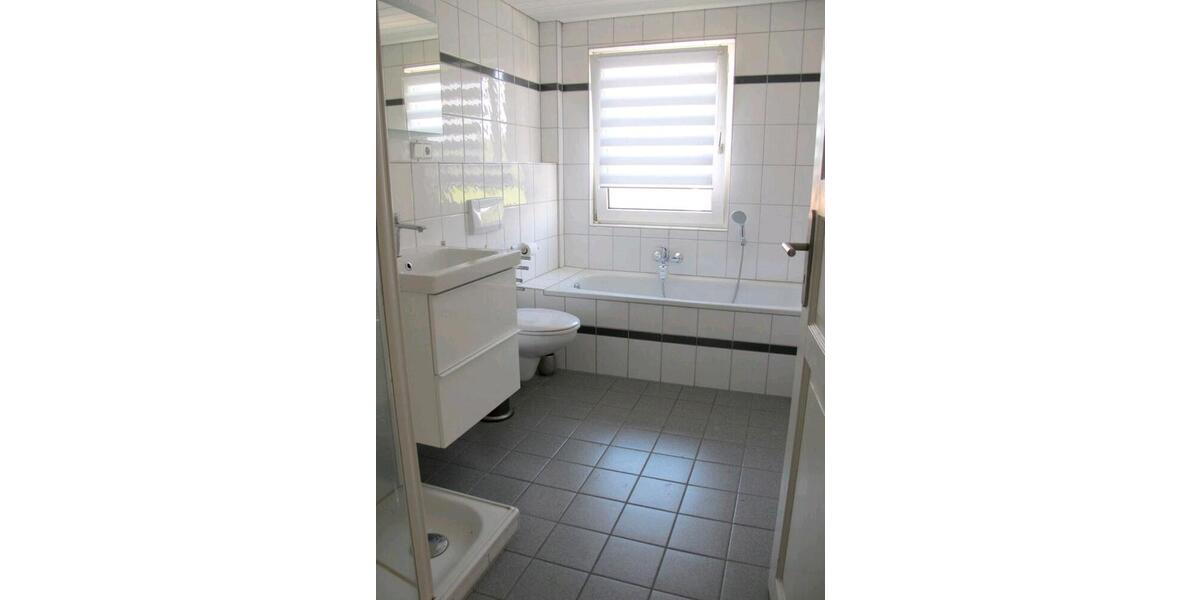Etagenwohnung Sundern (Sauerland) - 3 Zimmer, 85 m&sup2;, 730&euro; | Angebot:26567472