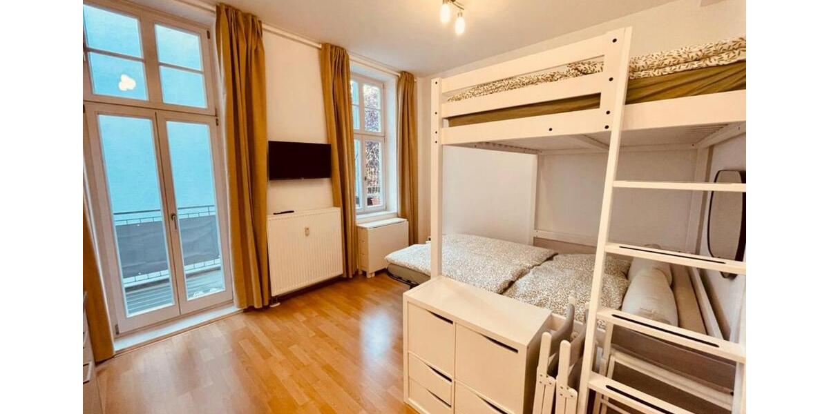 Vollmöblierte 1-RW mit Balkon zwischen Domplatz u. Fischmarkt 1 zimmer