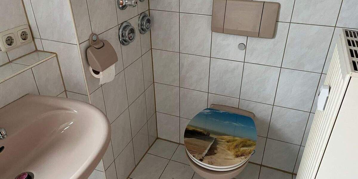 Sehr hübsche 1 12 Zimmer-Wohnung im 1. OG (Aufzug) mit Einbauküche, Balkon und Tiefgaragen-Stellplatz 1 zimmer