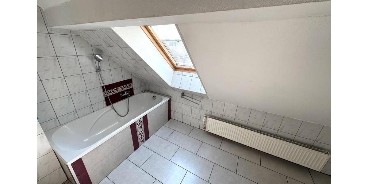 Dachgeschoßwohnung Coswig - 2 Zimmer, 77 m&sup2;, 750&euro; | Angebot:26044957