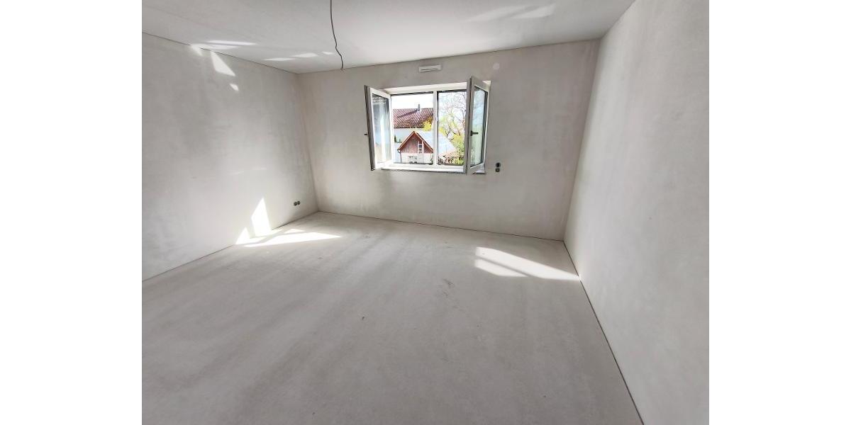 4 Zi. Wohnung (Nr. 7) im OG mit Balkon - Etagenwohnung Adelsdorf OT | Angebot:24466875