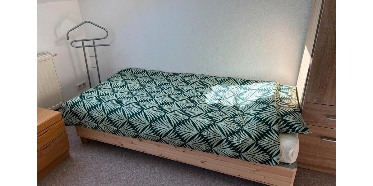 Wohnen auf Zeit Pöhl - 2 Zimmer, 45 m&sup2;, 20&euro; | Angebot:26095236