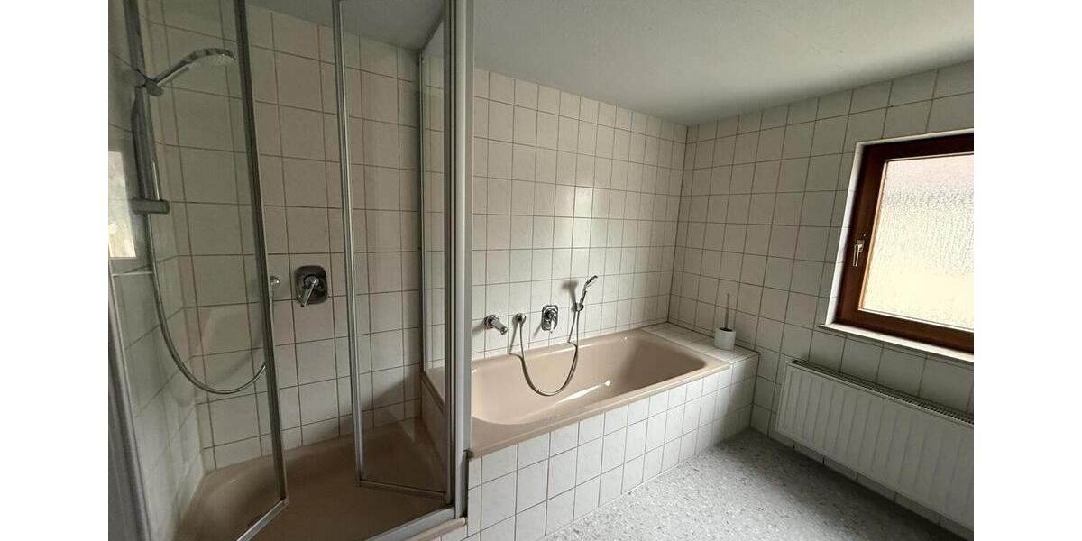 Einfamilienhaus Rosengarten - 6 Zimmer, 130 m&sup2;, 750&euro; | Angebot:24558836