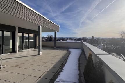 Über den Dächern - Bergblick inklusive! Moderne Penthouse-Wohnung samt Stellplätzen und Einbauküche zu vermieten! 3 zimmer