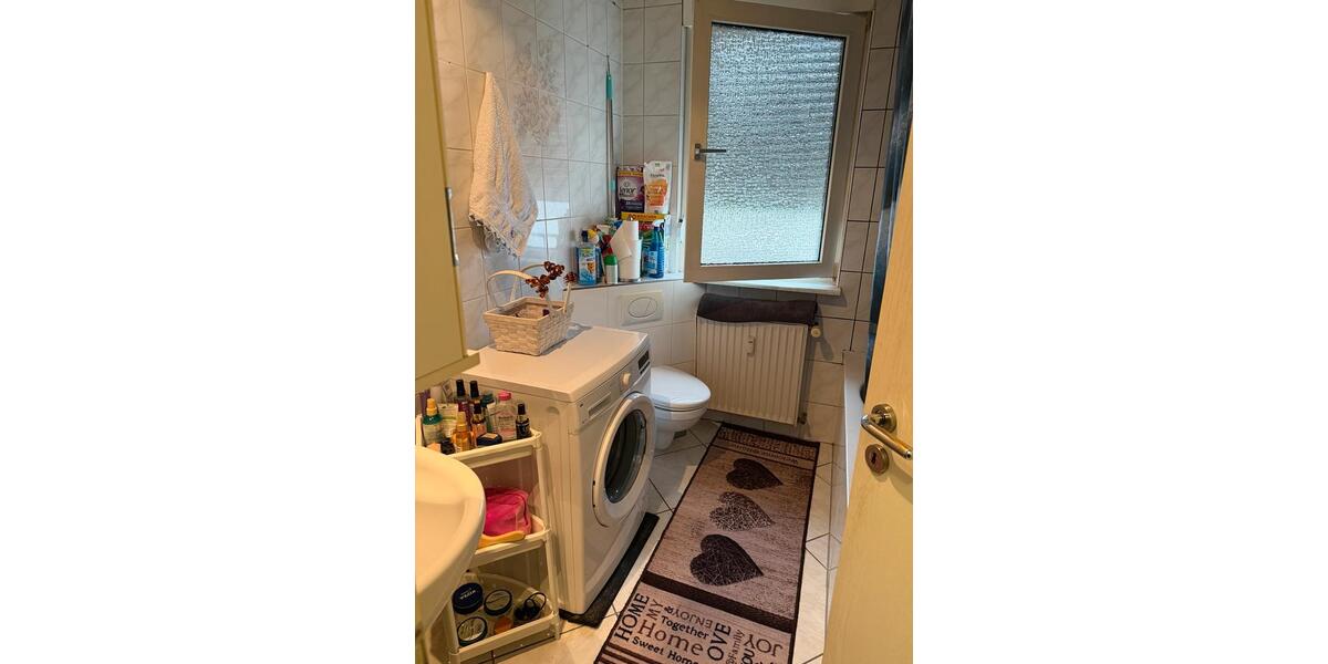 Etagenwohnung Ludwigshafen am Rhein - 3 Zimmer, 95 m&sup2;, 1.300&euro; | Angebot:26562644