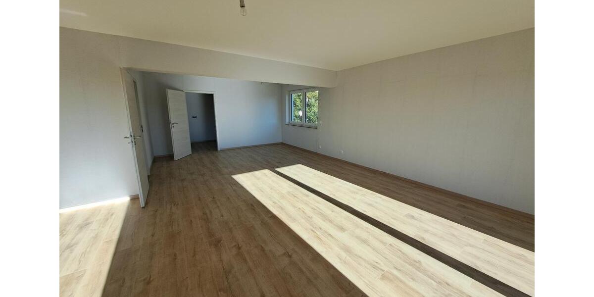 Etagenwohnung Bad Bocklet - 4.5 Zimmer, 125 m&sup2;, 990&euro; | Angebot:26041390