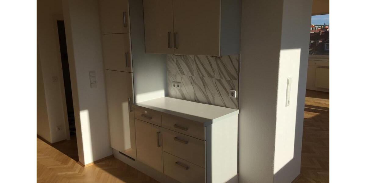 Einfamilienhaus Würzburg Sanderau - 2 Zimmer, 160 m&sup2;, 1.900&euro; | Angebot:25056906