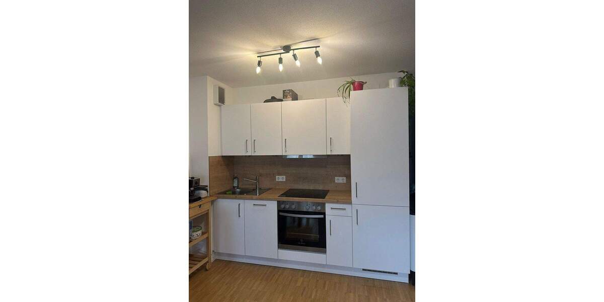 Etagenwohnung Regensburg Ostenviertel - 2 Zimmer, 63 m&sup2;, 999&euro; | Angebot:25098116