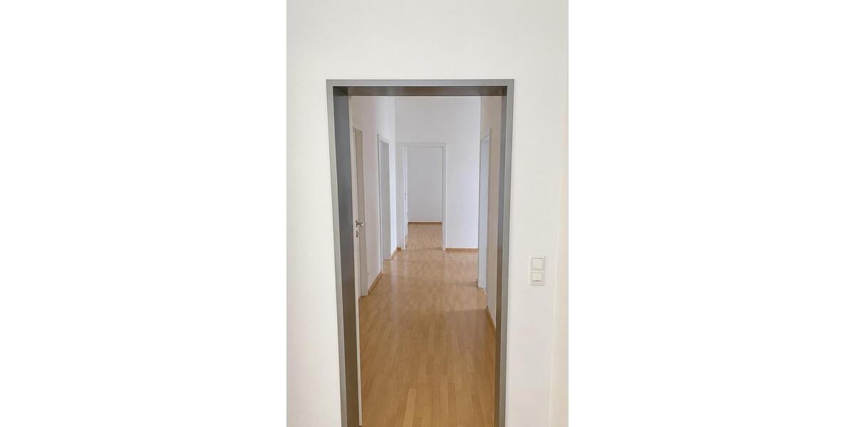 Dachgeschoßwohnung Bad Dürrheim - 2 Zimmer, 78 m&sup2;, 975&euro; | Angebot:26528700