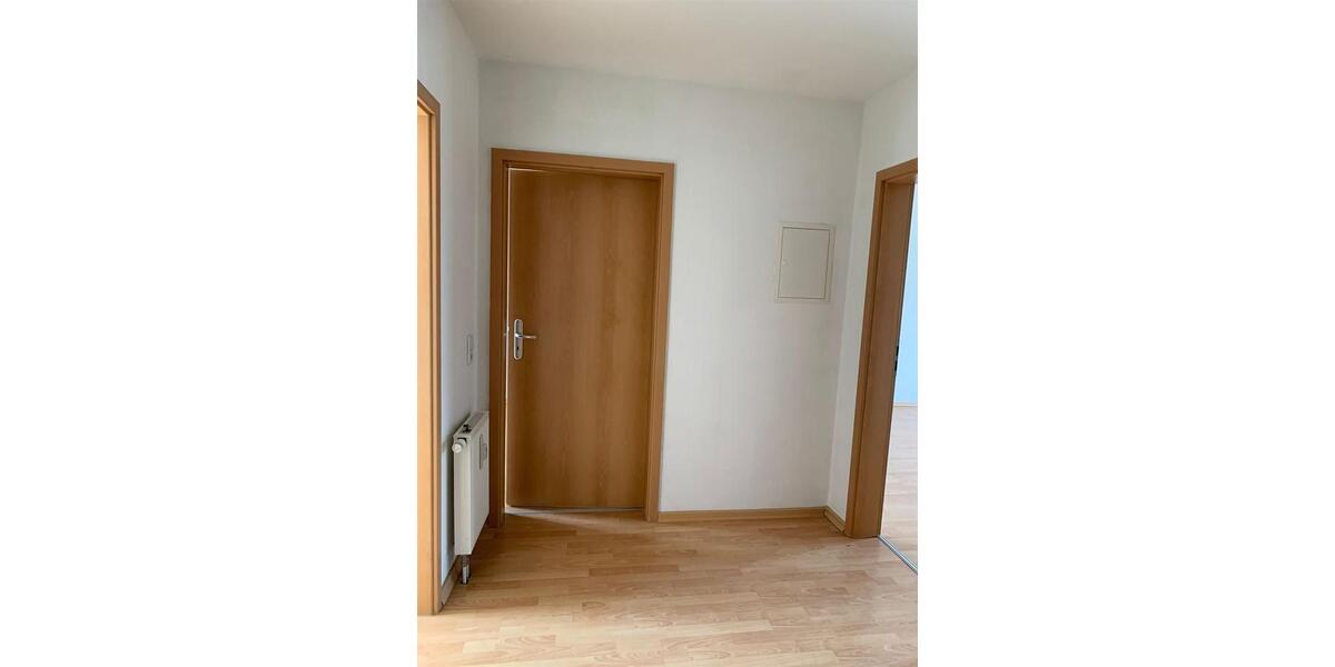 Dachgeschoßwohnung Chemnitz Ebersdorf - 3 Zimmer, 61 m&sup2;, 275&euro; | Angebot:26041082